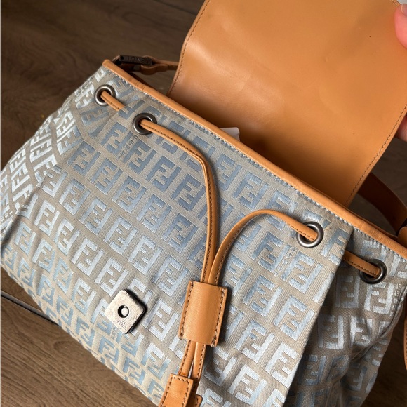 Fendi Tan and Blue Shoulder Bag - Picture 3 of 10
